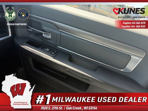 Used 2022 RAM 1500 Classic SLT AWD/4WD image 13