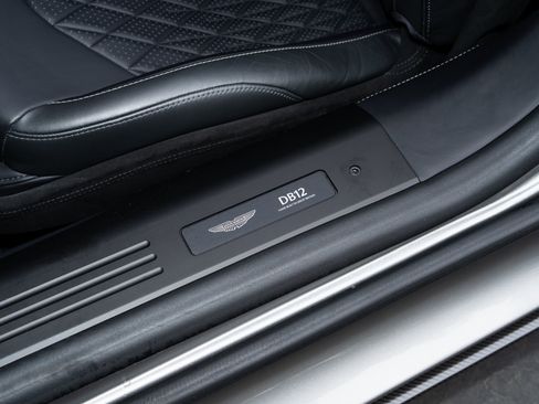 Used 2025 Aston Martin DB12 Convertible image 20