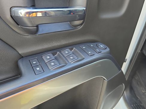 Used 2019 Chevrolet Silverado 1500 LT w/ All Star Edition image 19