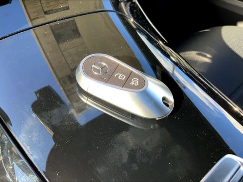 Certified 2026 Mercedes-Benz GLC 300 4MATIC image 21