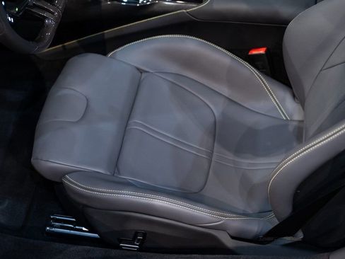 Used 2024 Ferrari SF90 Spider Base image 25