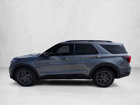 New 2026 Ford Explorer ST-Line w/ ST-Line Street Pack image 5