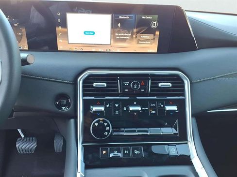 New 2026 Nissan Armada SL w/ Captain's Chari Seat Package image 20