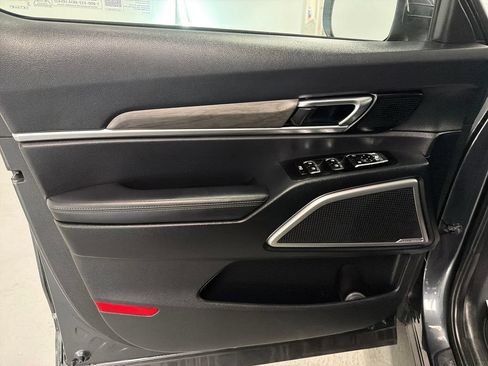 Used 2024 Kia Telluride EX X-Line AWD/4WD image 13