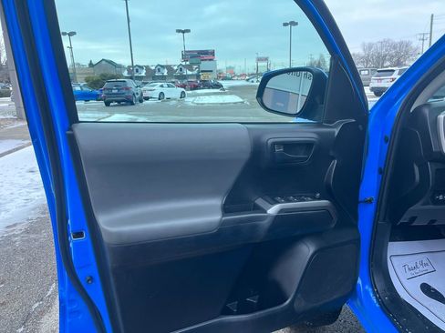 Certified 2021 Toyota Tacoma SR5 image 12