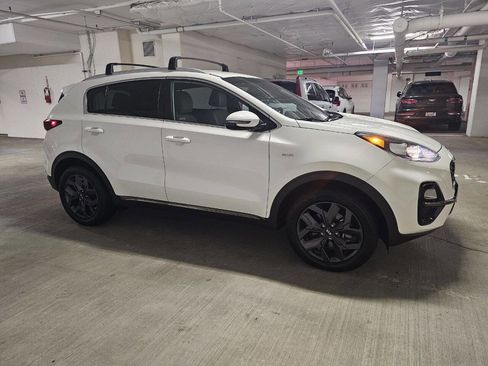 Used 2021 Kia Sportage S image 9