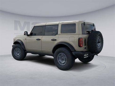 New 2025 Ford Bronco Badlands image 4