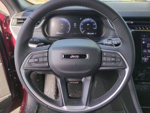 New 2026 Jeep Grand Cherokee L Laredo image 9