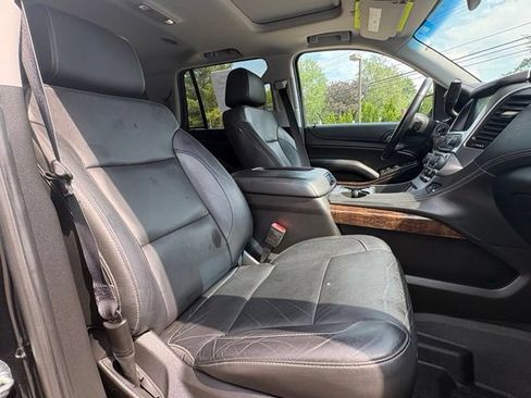 Used 2018 Chevrolet Tahoe LT w/ LT Midnight Edition AWD/4WD image 28