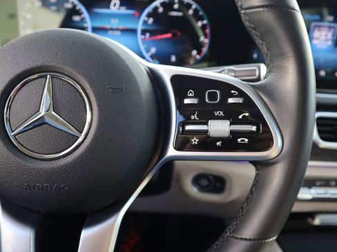 Used 2021 Mercedes-Benz GLE 350 4MATIC w/ Premium Package image 18