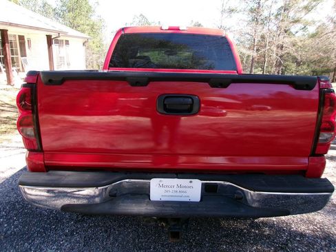 Used 2006 Chevrolet Silverado 1500 LT w/ Light Duty Power Package image 2