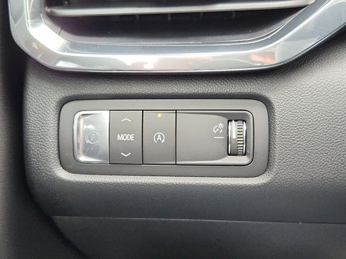 New 2026 GMC Acadia Elevation image 12