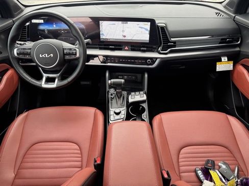 Certified 2025 Kia Sportage SX image 16
