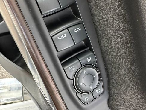 Used 2021 GMC Sierra 1500 SLT w/ SLT Premium Package image 30