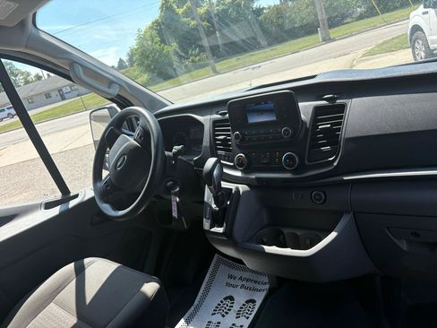 Used 2022 Ford Transit 350 Low Roof AWD image 10