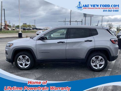 Used 2024 Jeep Compass Sport AWD/4WD image 2
