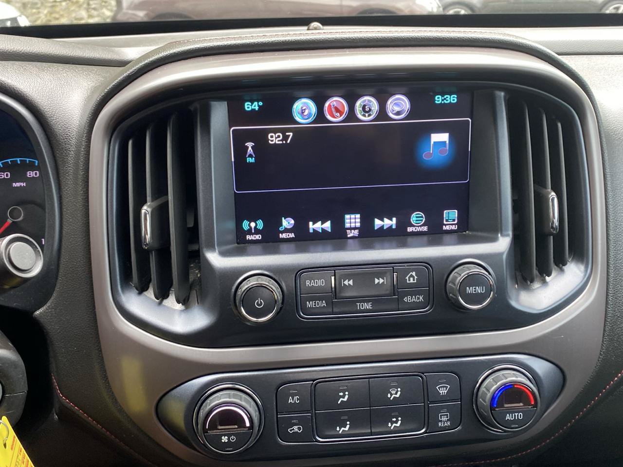 Used 2017 GMC Canyon SLE w/ All Terrain X Package AWD/4WD image 17