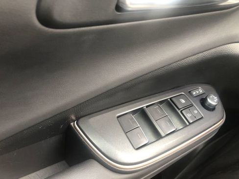 Used 2023 Toyota Crown Platinum image 13