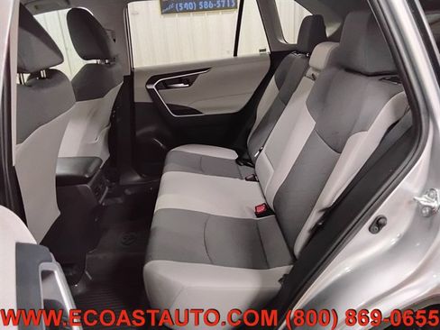Used 2025 Toyota RAV4 XLE w/ Convenience Package FWD image 13