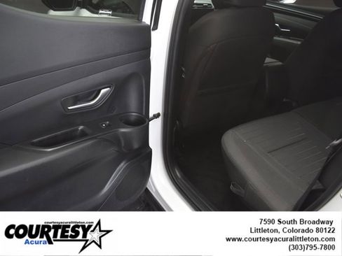 Used 2024 Hyundai Santa Cruz SEL AWD/4WD image 18