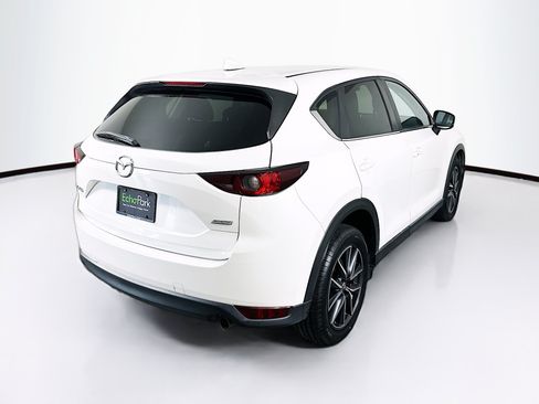 Used 2018 MAZDA CX-5 Touring w/ Preferred Equipment Package FWD image 9