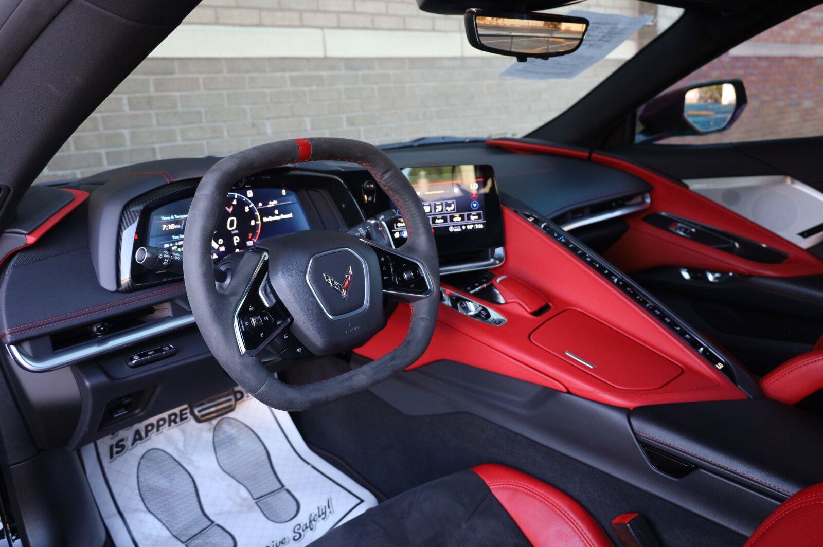 Used 2021 Chevrolet Corvette Stingray Preferred Cpe w/ Z51 Performance Package RWD image 19