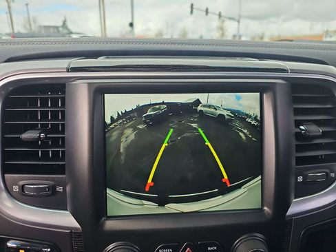 Used 2018 RAM 1500 Limited image 12