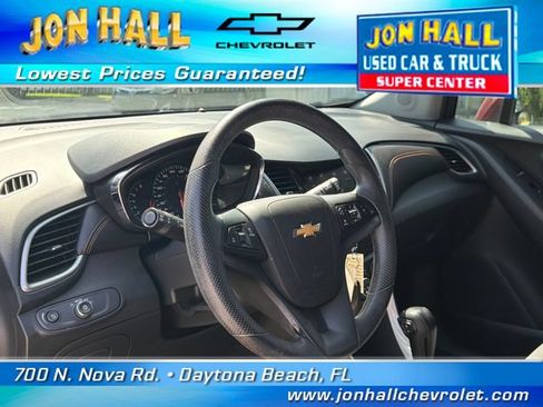 Used 2021 Chevrolet Trax LS w/ Tint and Cruise Package FWD image 19