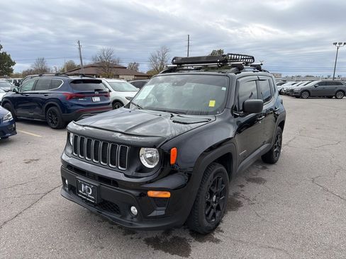 Used 2023 Jeep Renegade Latitude w/ Sun & Fun Group image 1