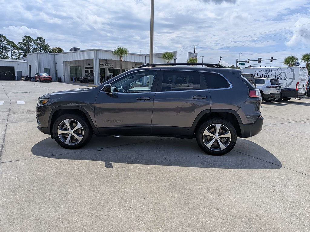 Certified 2022 Jeep Cherokee Limited AWD/4WD image 6
