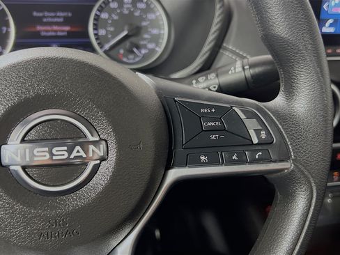 Used 2024 Nissan Sentra SV FWD image 20