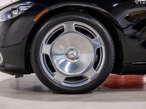 Used 2024 Mercedes-Benz Maybach S 680 4MATIC image 18