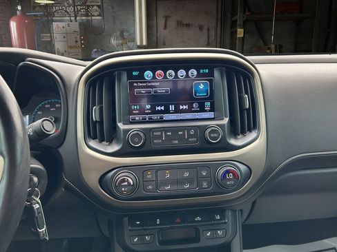 Certified 2018 GMC Canyon Denali AWD/4WD image 23
