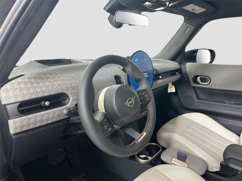Certified 2025 MINI Cooper S FWD image 9