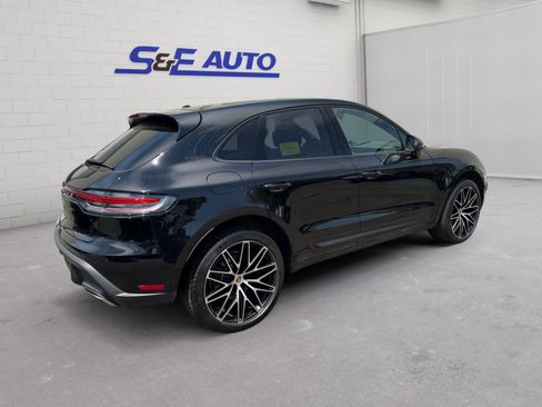 Used 2022 Porsche Macan AWD/4WD image 4