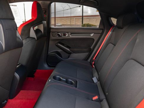 Used 2025 Honda Civic Type R image 15