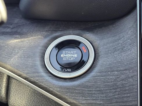 Used 2024 Jeep Grand Cherokee L Limited w/ Luxury Tech Group II image 58