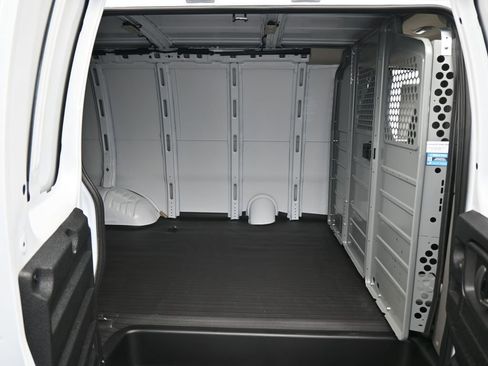 New 2025 Chevrolet Express 2500 w/ Driver Convenience Package image 37