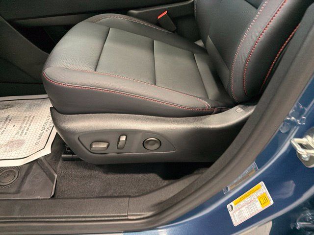 Used 2026 Chevrolet Traverse Z71 w/ Enhanced Driving Package AWD/4WD image 17