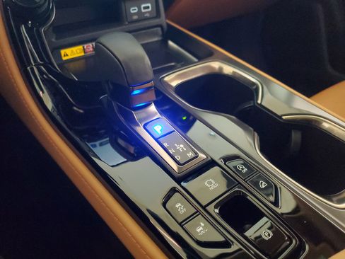 Certified 2025 Lexus NX 350 AWD w/ Premium Package image 34