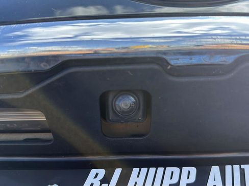 Used 2020 Nissan Rogue SV AWD/4WD image 18
