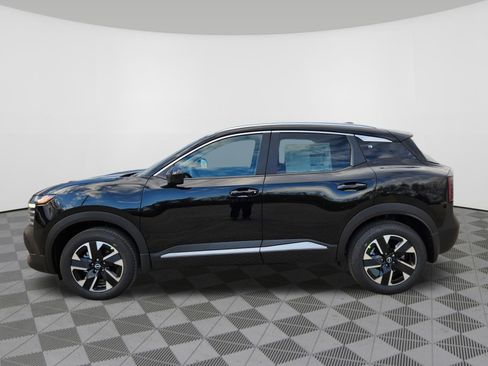 Used 2026 Nissan Kicks SV w/ Cold Weather Package AWD/4WD image 8
