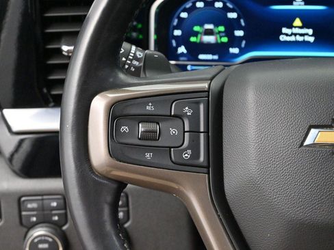 Used 2022 Chevrolet Silverado 1500 High Country w/ High Country Premium Package AWD/4WD image 18
