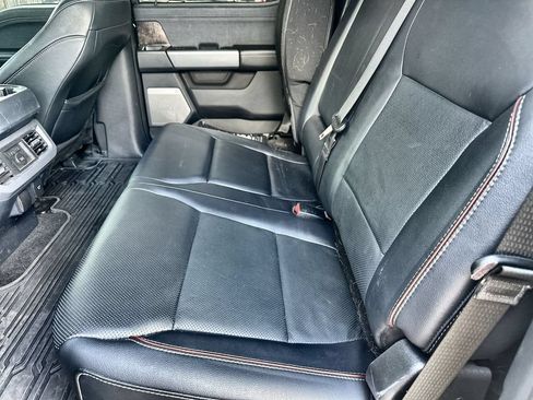 Used 2023 Ford F250 Lariat w/ Lariat Ultimate Package AWD/4WD image 9