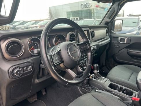 Used 2020 Jeep Wrangler Sport image 11