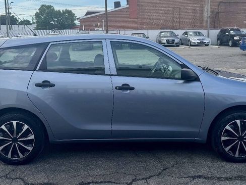 Used 2005 Toyota Matrix FWD image 6