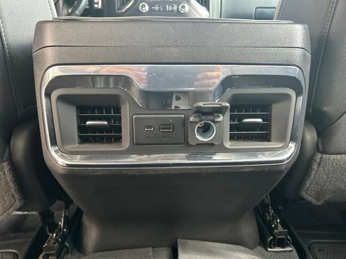Used 2022 GMC Sierra 1500 AT4 w/ AT4 Preferred Package AWD/4WD image 16