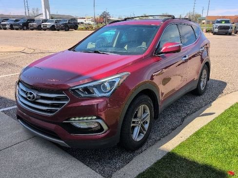 Used 2018 Hyundai Santa Fe Sport w/ 2.4L Value Package 02 AWD/4WD image 4