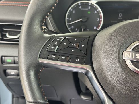 Used 2024 Nissan Sentra SR w/ SR Premium Package FWD image 22
