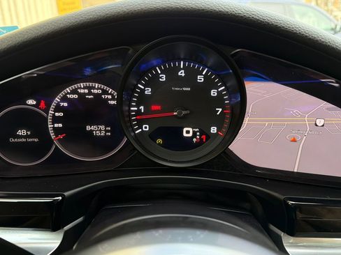 Used 2018 Porsche Panamera 4 w/ Premium Package Plus image 30